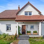 Beach Front Home In Miciszewice With Sauna Дом отдыха *